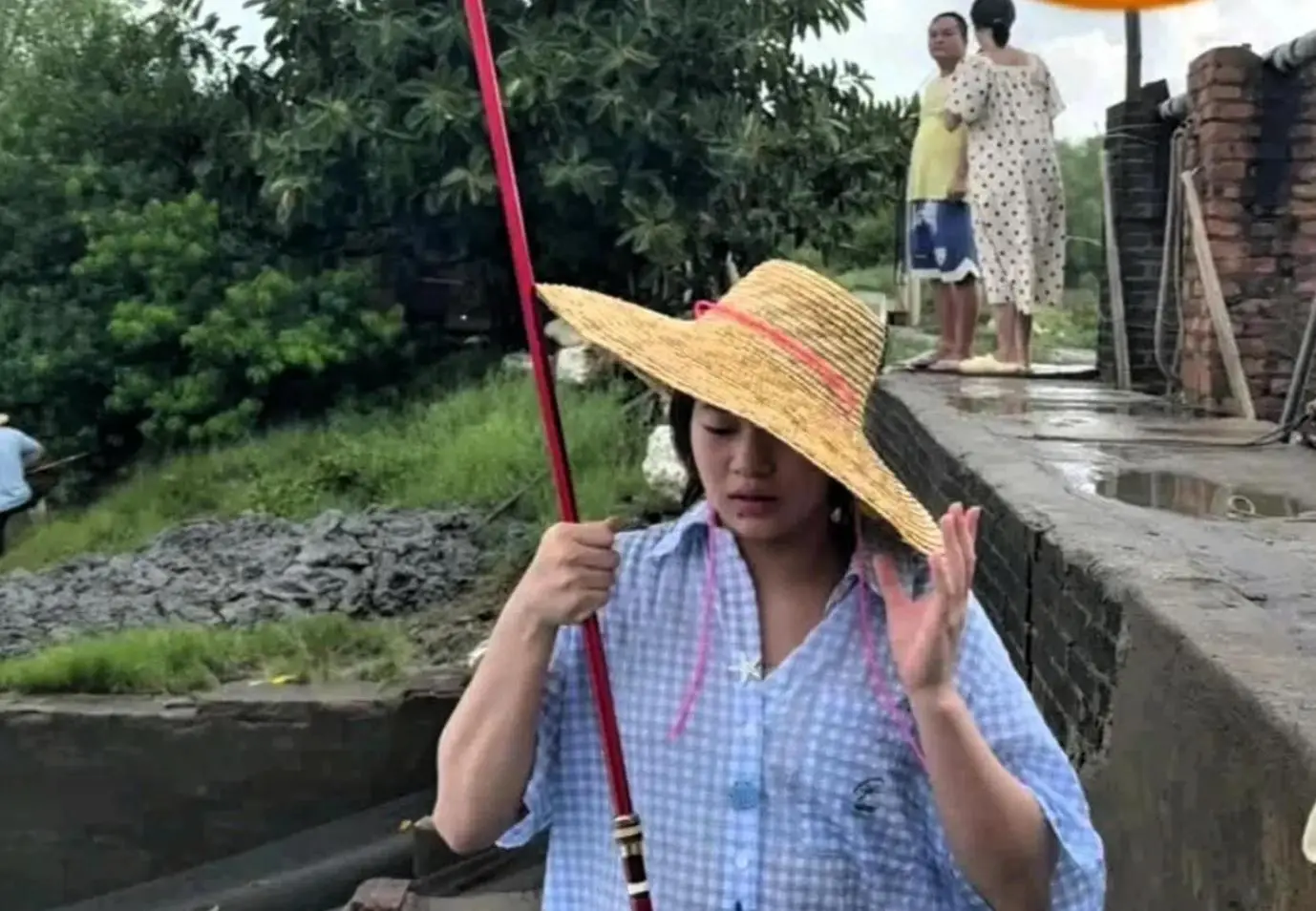 逗猫动图鱼游来游去视频_逗猫的动态鱼_逗猫专用动态鱼