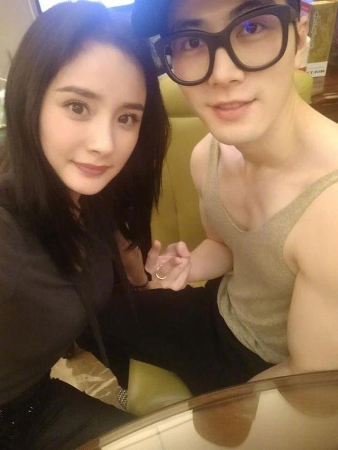 陈学冬 郑爽 夏至未至 高冷形象 杨幂 微信备注 御狐神_郑爽陈学冬头像